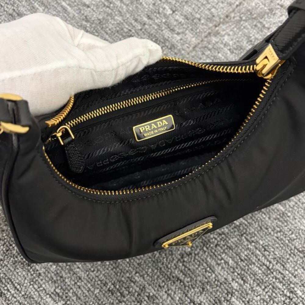 Triangle Logo Re-edition Nylon Saffiano Shoulder Mini Bag - Picture 10 of 10